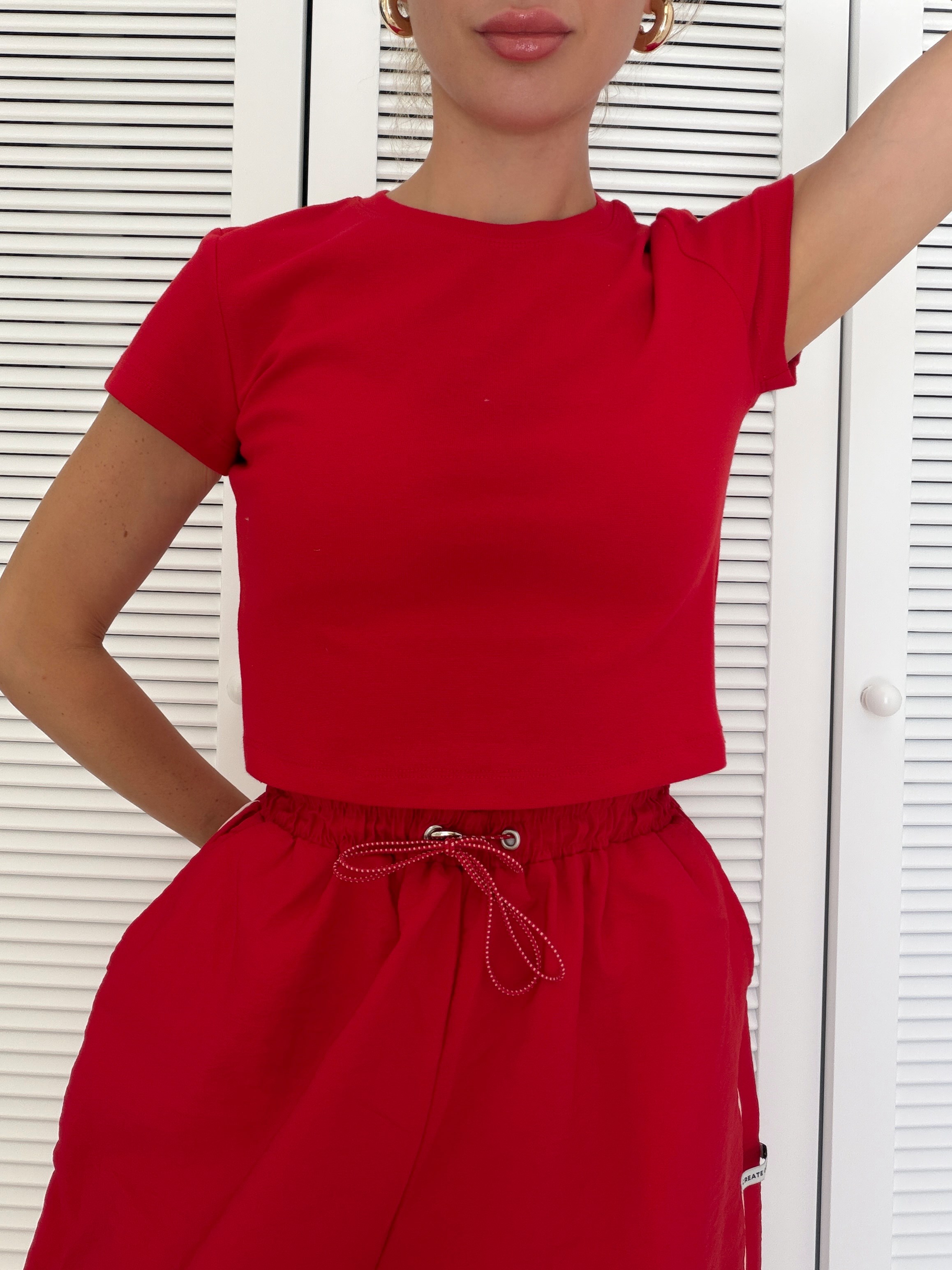 Basic Pamuklu Crop T-shirt Ekru / Kahve / Kırmızı / Siyah