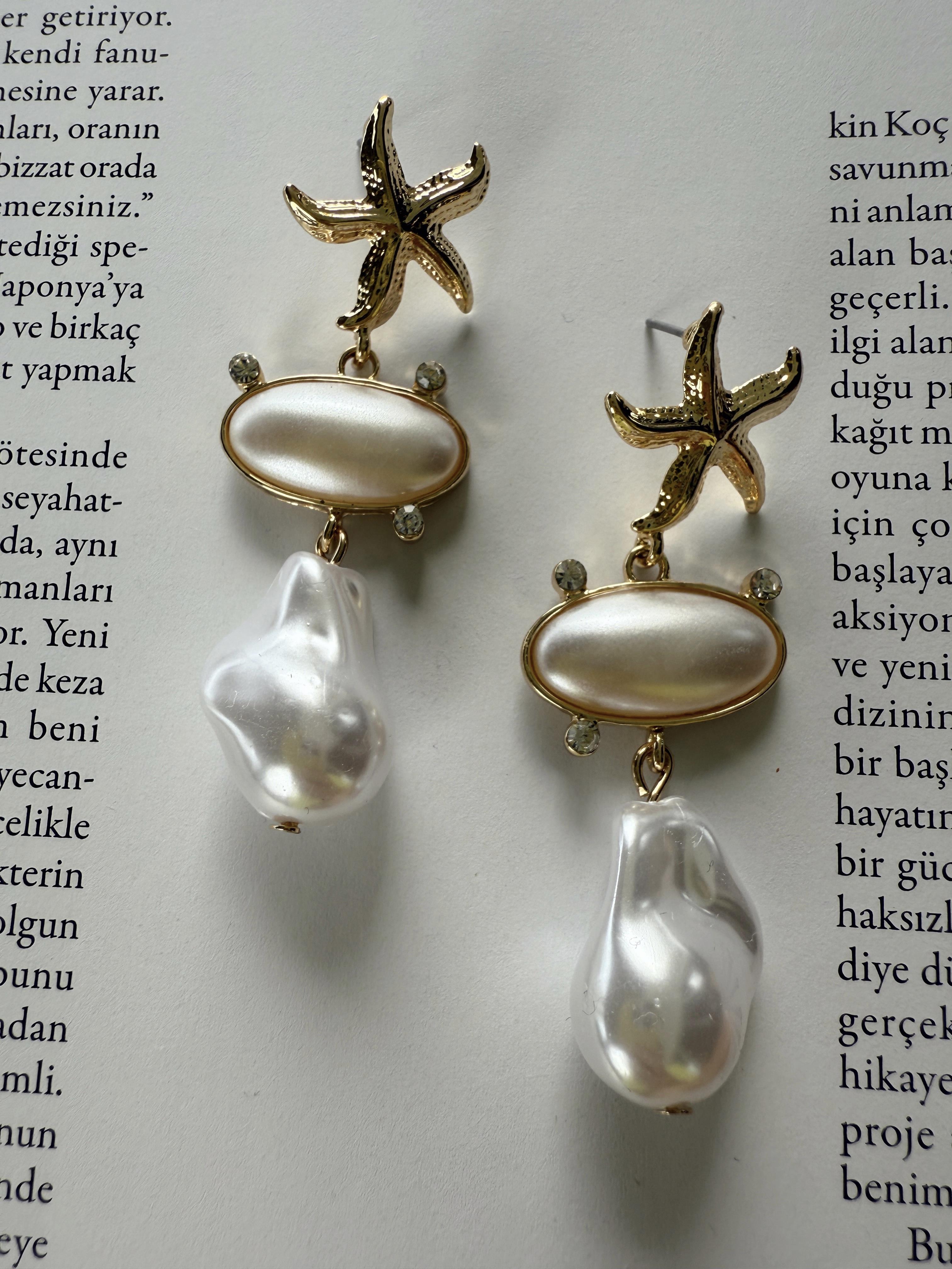 İnci Detaylı Sallantılı Küpe Gold 
