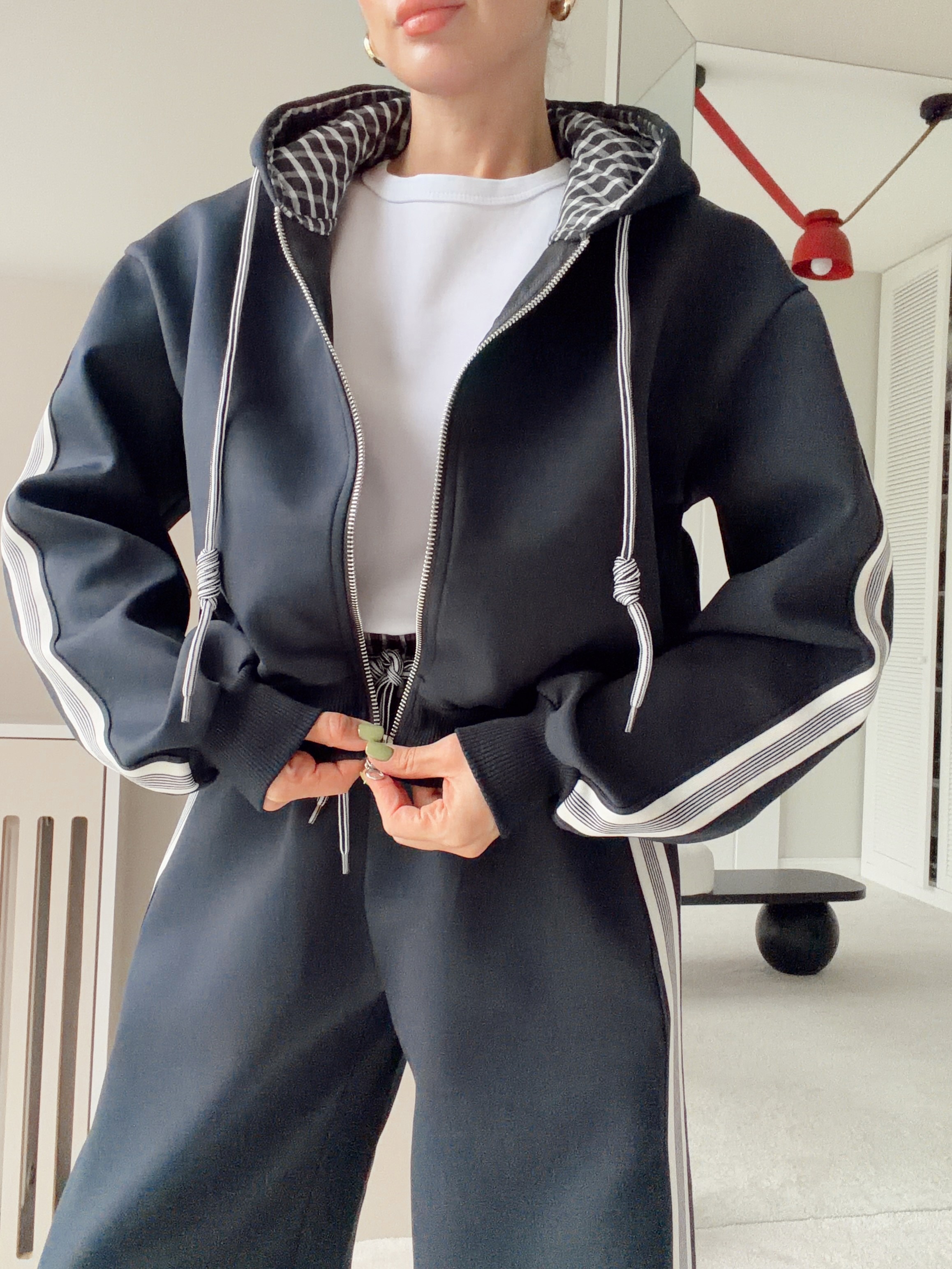 Kapüşonlu Sweatshirt ve Bol Paça Pantolon Eşofman Takım Lacivert