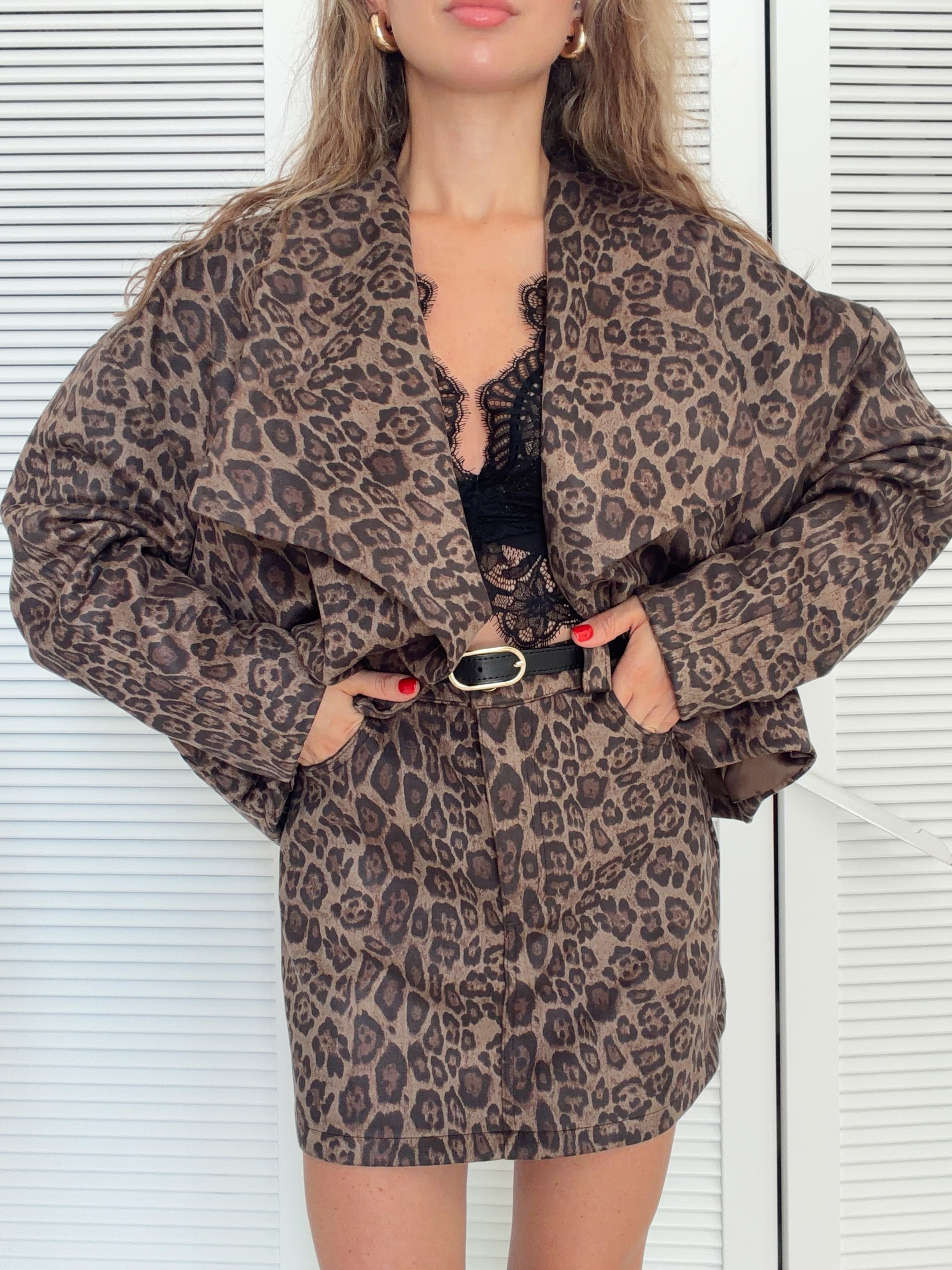 Kemer Detaylı Leopar Desen Mini Etek
