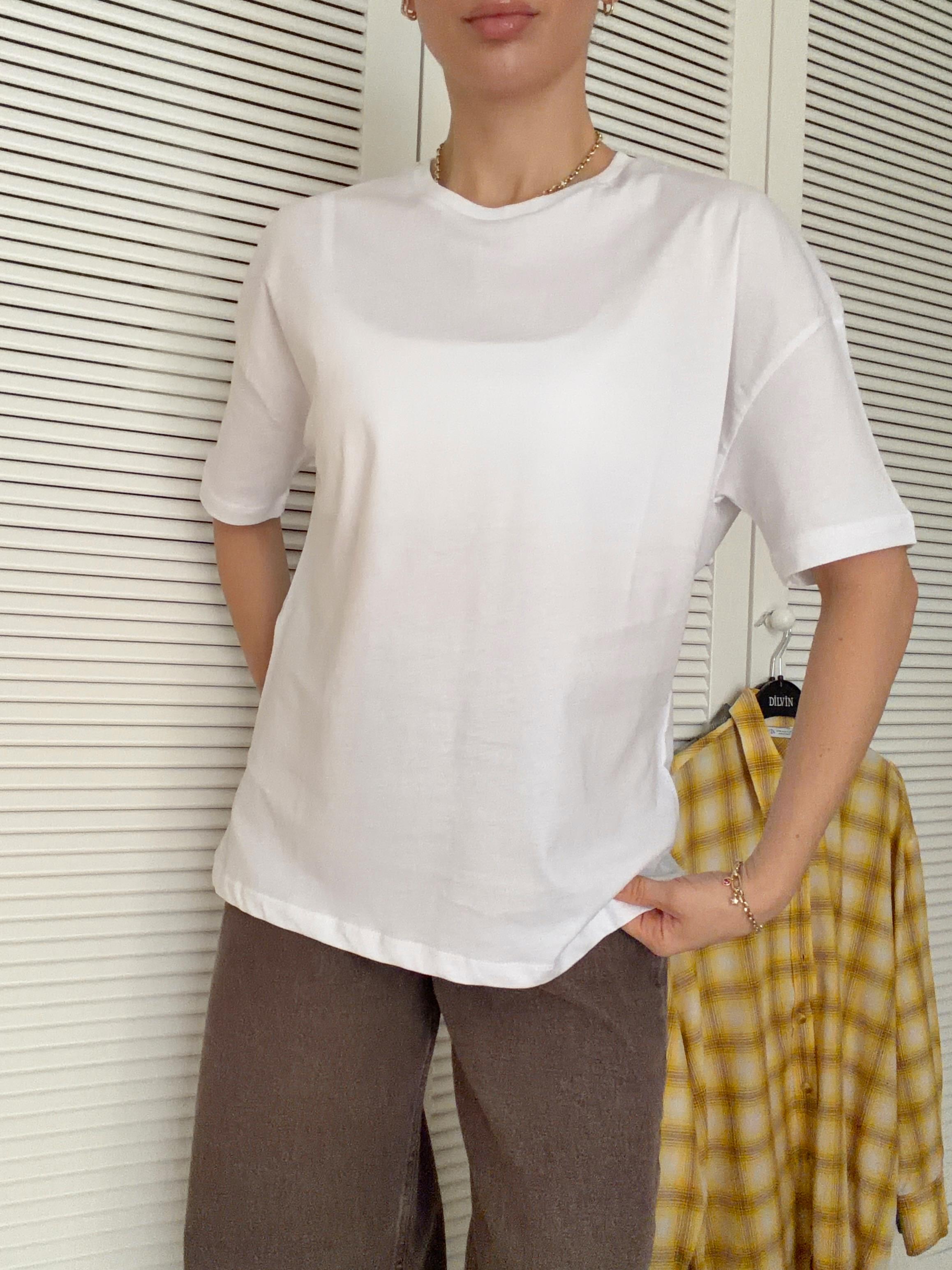 Yuvarlak Yaka Basic T-shirt Ekru