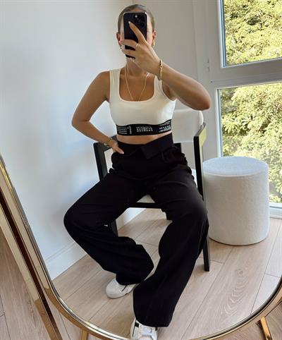 Lastik Detaylı Crop Top Atlet