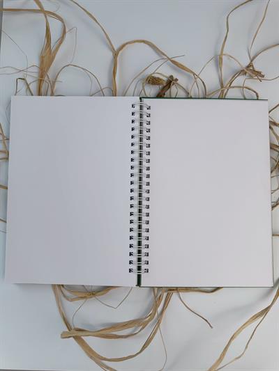 Motto Kapaklı Defter Yorgun