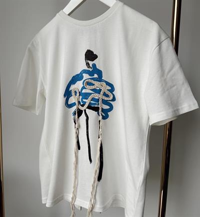 Sırtı Fermuar Detaylı Baskılı T-shirt
