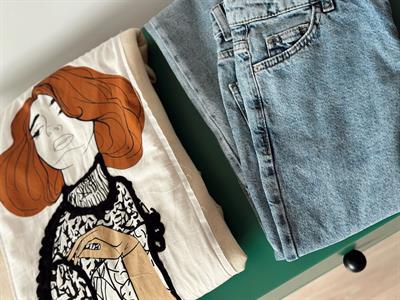 Yama Baskılı Oversize Sweatshirt Ekru