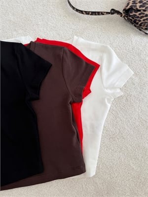 Basic Pamuklu Crop T-shirt Ekru / Kahve / Kırmızı / Siyah