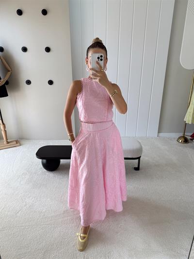 Bluz ve Astarlı Etek Güpür Takım Pembe