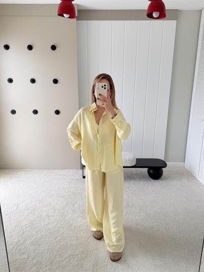 Oversize Gömlek ve Rahat Kalıp Astarlı Pantolon Takım Sarı