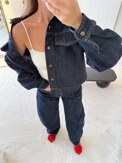 Tasarım Pantolon ve Yakası Kadife Detaylı Denim Takım Lacivert