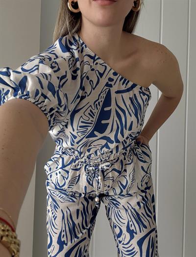 Tek Omuz Desenli Keten Crop Bluz 
