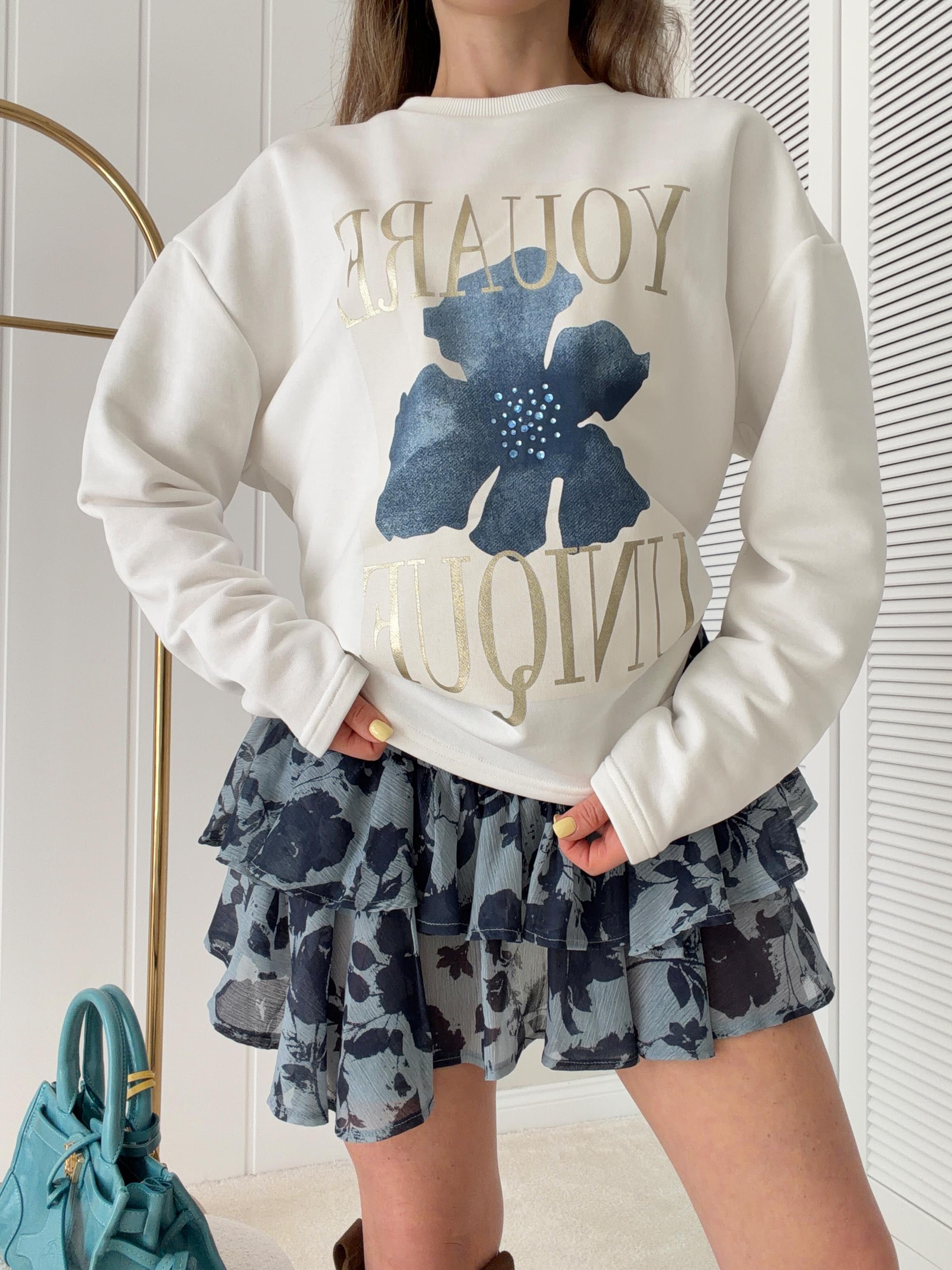 Taş Detaylı Baskılı Sweatshirt Ekru 