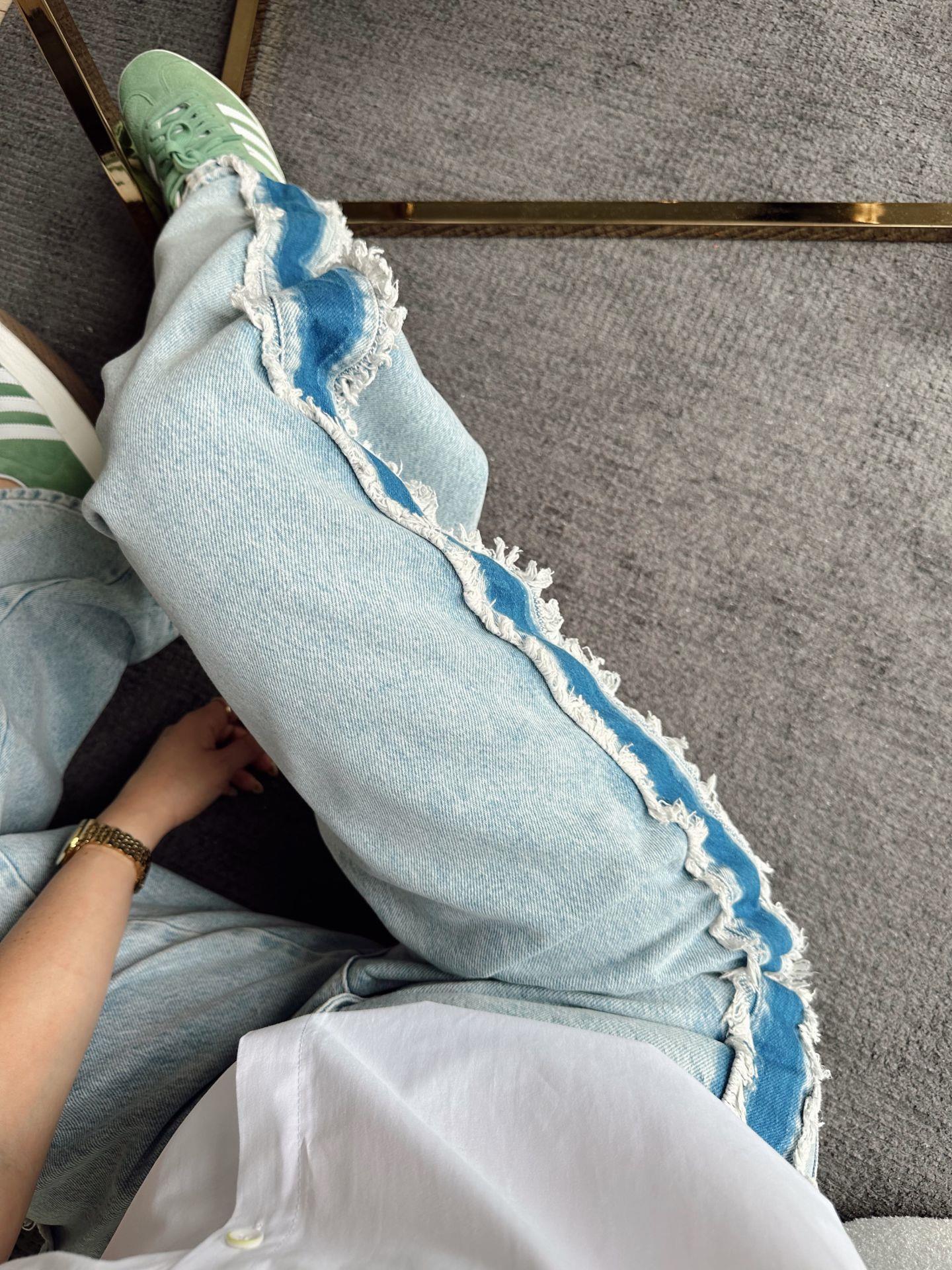 Yan Detaylı Denim Pantolon