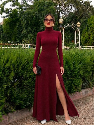 Bordo Boğazlı Uzun Derin Yırtmaçlı Maxi Elbise