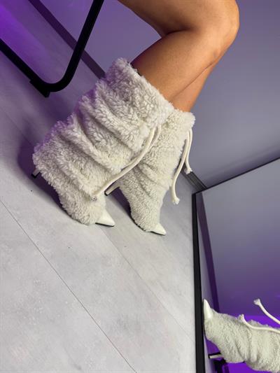 Ekru Koyun Yün Tasarım Çizme