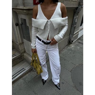 Ekru Triko Madonna Yaka Hırka