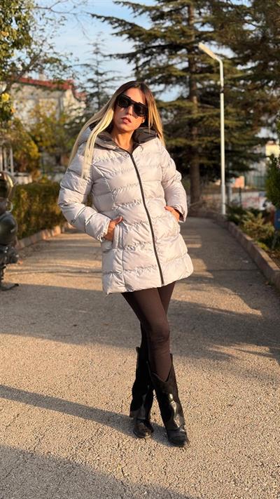 kapişonlu şişme mont