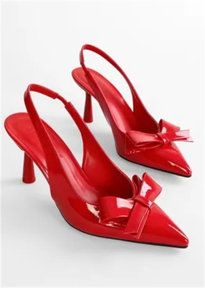 Kırmızı Rugan Kurdele Detaylı Stiletto