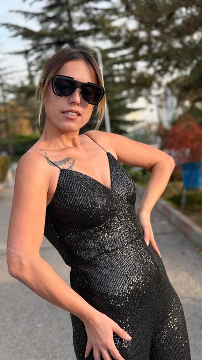 Siyah Askılı Payetli Tulum