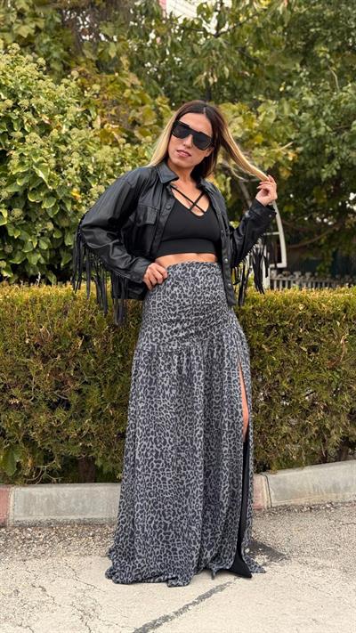 siyah gri leopar desenli derin yırtmaçlı likralı etek