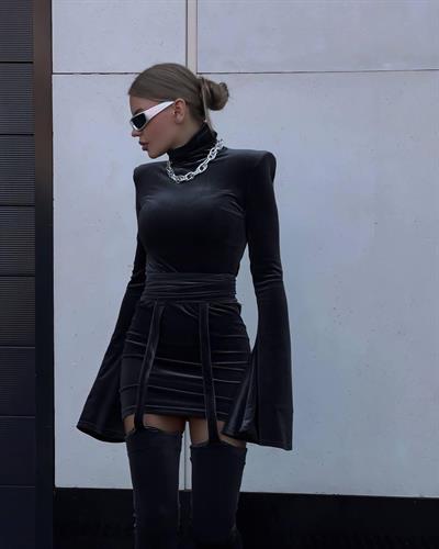 Siyah Kadife Elbise Pantolon Takım