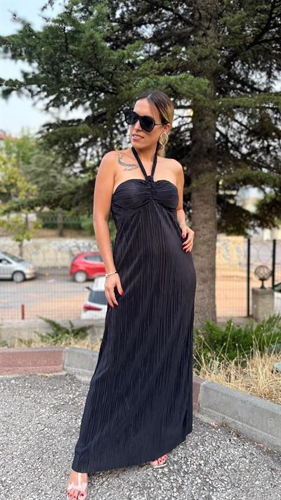 Siyah Saten Pilise Göğüs Kuplu Boyundan Bağlamalı Uzun Elbise