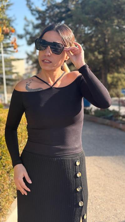 siyah viskon kumaş tasarım bluz