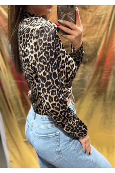 Bağlama Detaylı Leopar Desenli Crop Gömlek