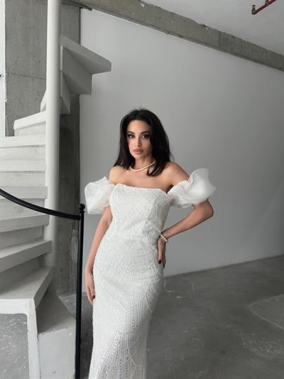 Beyaz Balon Kol Detaylı Payet İşlemeli Straplez Abiye ElbiseAbiye & Mezuniyet ElbisesiST5681-1053