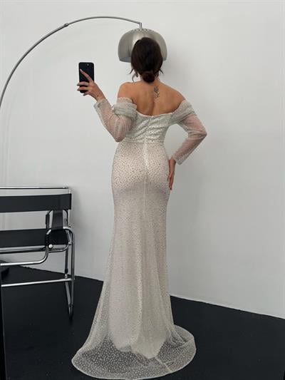 Ekru Kayık Yaka Taşlı Abiye ElbiseAbiye & Mezuniyet ElbisesiST5523-6117Kayık Yaka Taşlı Abiye Elbise