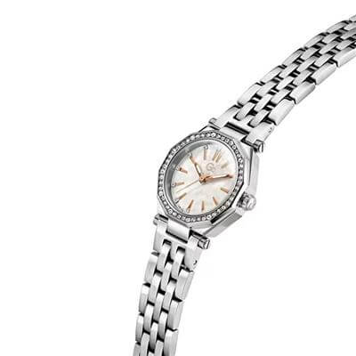 Guess Collection GCZ54006L9 Kadın Kol Saati