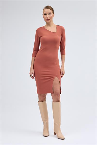 Apsen Kadın Gül Kurusu Yırtmaçlı Turva kol Yaka Detaylı Midi Elbise 3769-100