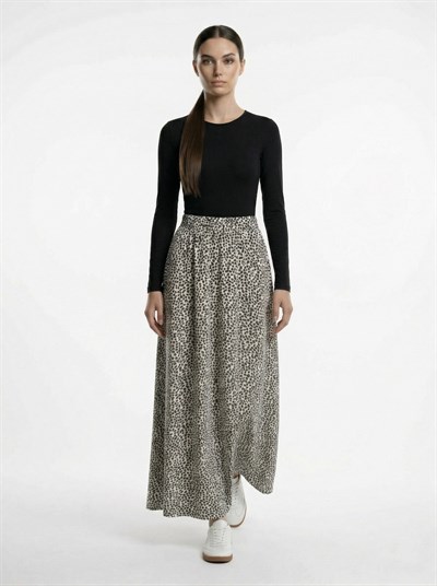 Apsen Kadın Krem Siyah Leopar Desenli Yüksek Bel Lastikli Dökümlü A-Kesim Maksi Etek 2204-90