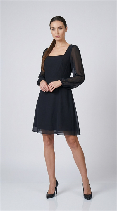 Apsen Kadın Siyah Kare Yaka Transparan Uzun Kollu Midi Elbise 