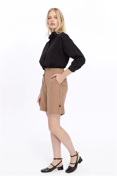 Kadın Sarı Cepli Düğme Detaylı Ekose Şort 360/50