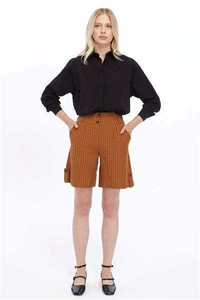 Kadın Sarı Cepli Düğme Detaylı Ekose Şort 360/50