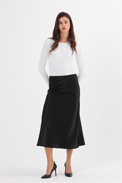 Kadın Siyah Kloş Kesim Saten Maxi Boy Dokuma Etek 2196/90