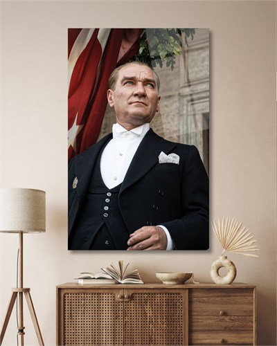 Mustafa Kemal Atatürk Cam Tablo | Türk Bayraklı Premium Atatürk Portresi | 4 mm Temperli Cam Duvar Tablosu