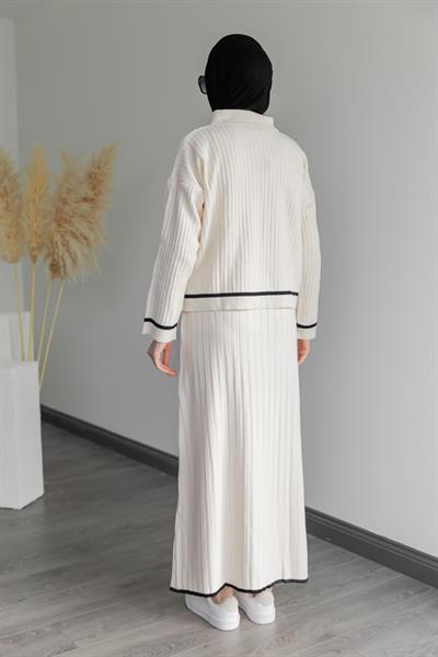 Etekli Triko Takım - Krem