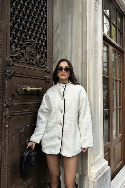 Ekru Kadın Peluş Düğmeli Oversize Ceket – Yumuşak Dokulu MLB134 