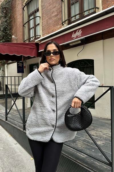 Gri Kadın Peluş Düğmeli Oversize Ceket – Yumuşak Dokulu MLB134 
