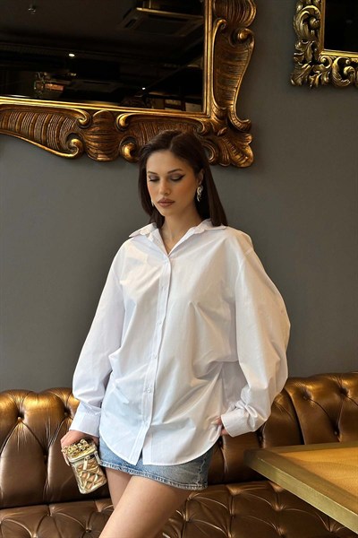 Kadın Beyaz Oversize Modal Gömlek – Minimal Şıklık MLB178