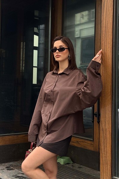 Kadın Kahve Oversize Modal Gömlek – Minimal Şıklık MLB178