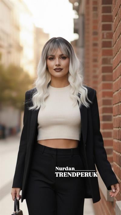 Dalgalı Kısa Perçemli Fiber Sentetik Peruk - Kahve / Beyaz Platin Ombreli