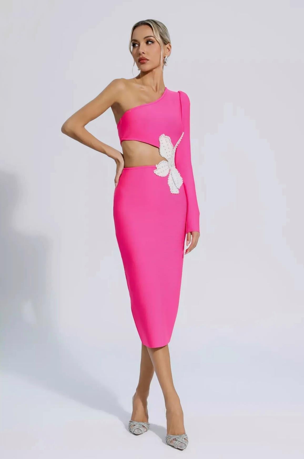 TASARIM BELİ ÇİÇEK DETAYLI PEMBE MİDİ ELBİSE