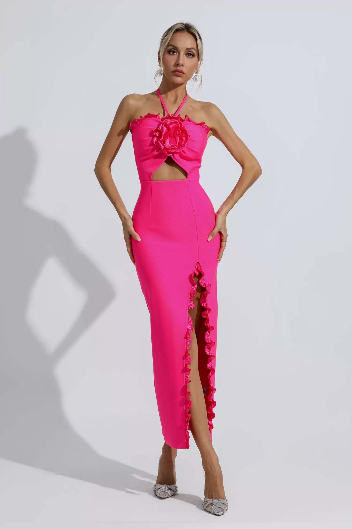 TASARIM YIRTMAÇLI PEMBE ELBİSE