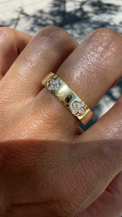 Clovers Ring