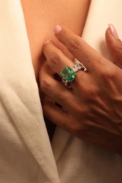 Green Moissanite