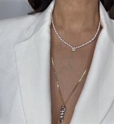 Pearly Elegance