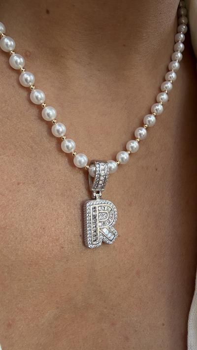Timeless Pearly