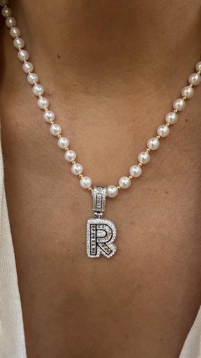 Timeless Pearly